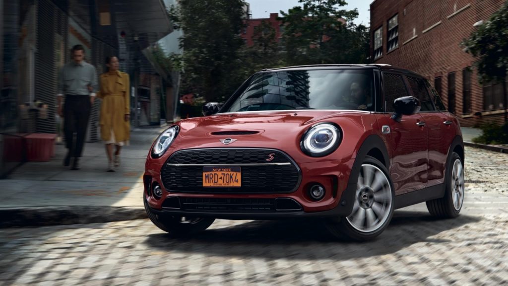 Deja que el nuevo Mini Clubman te permita abrir más puertas.